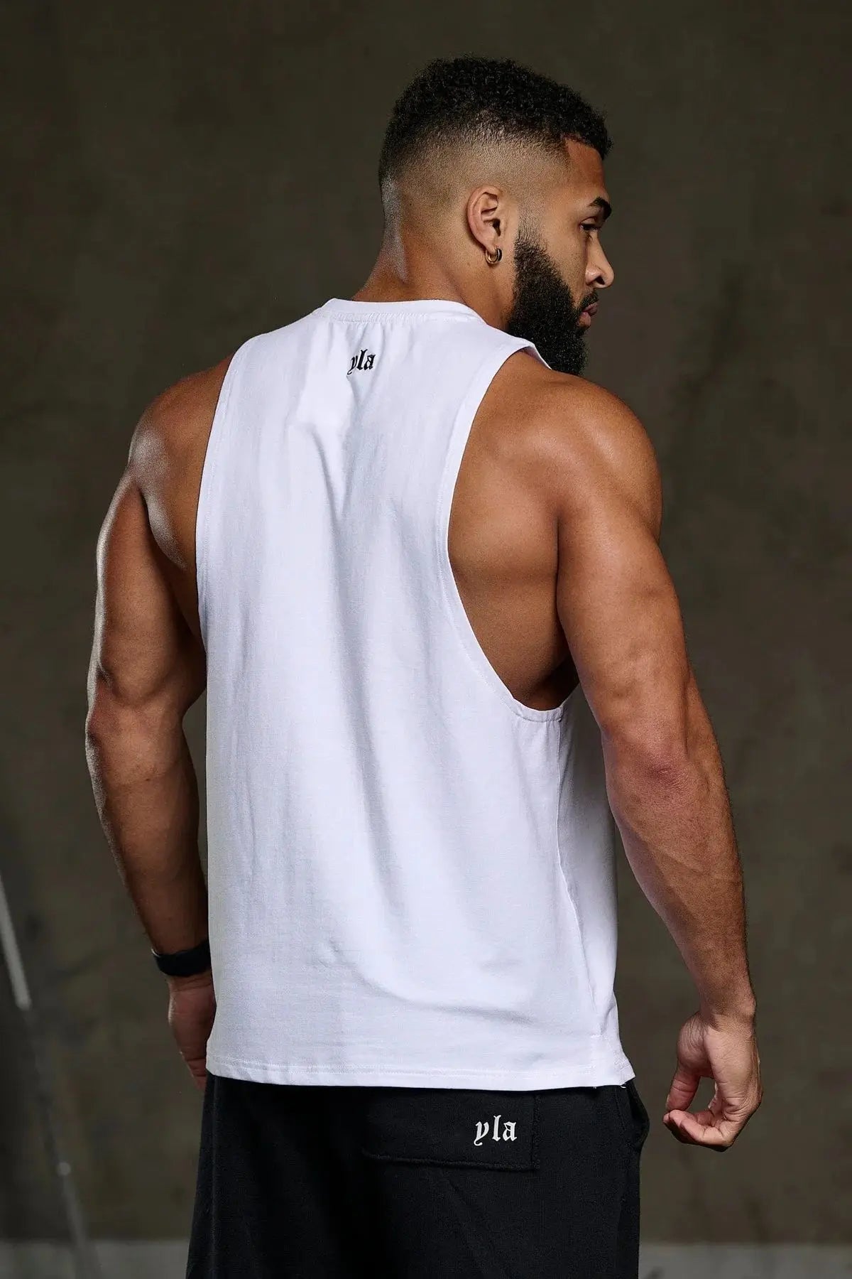 YONGLA Basic Tank Top